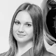 Карина Романова